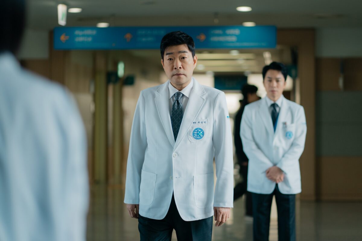 Doctor-X-son-hyun-joo3