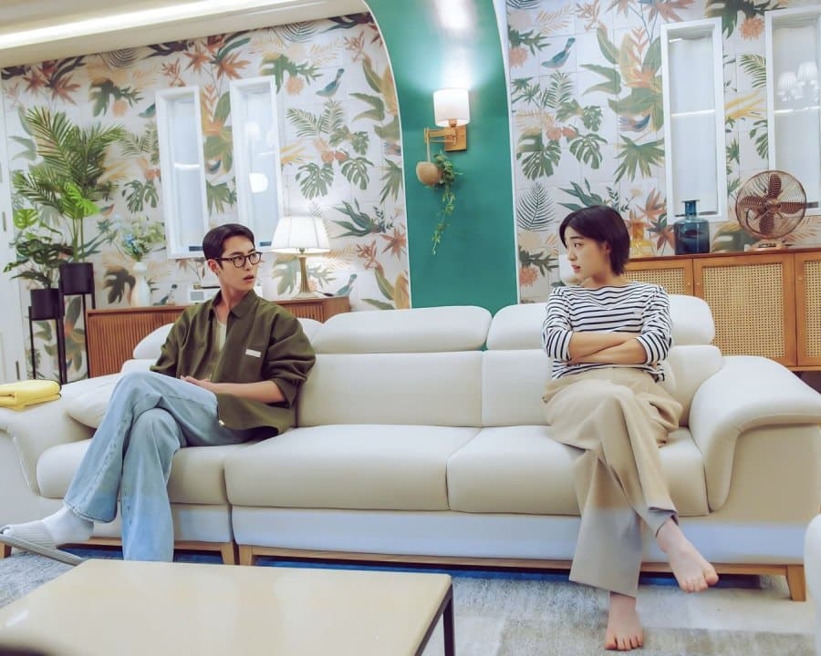 lasts-summer-stills