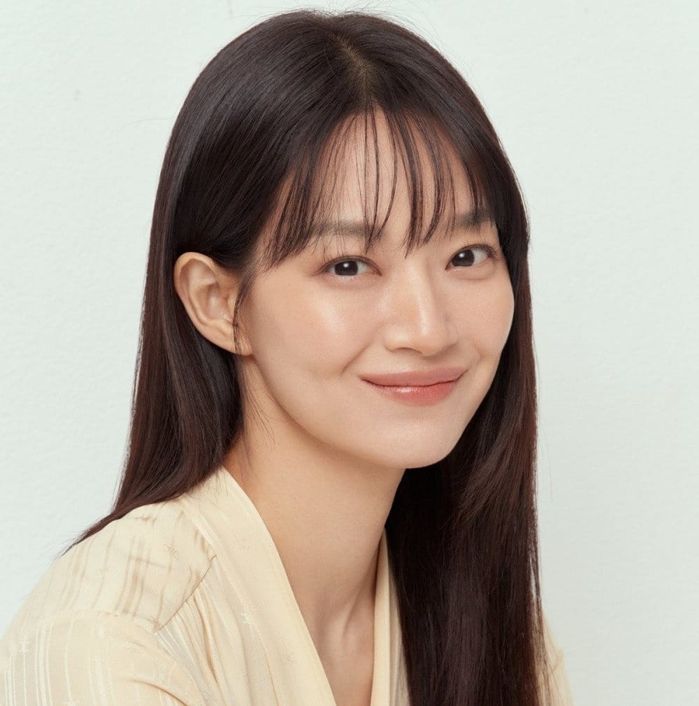 Shin Min-ah 
