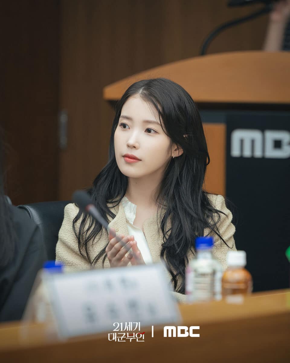 perfect-crown-script-reading5