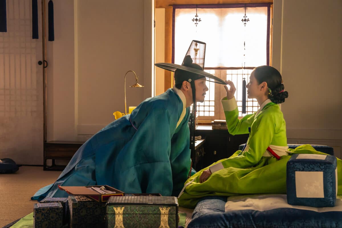 the-scandal-son-ye-jin-ji-chang-wook