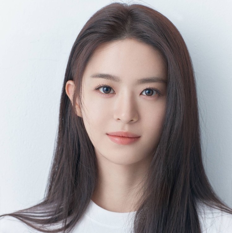 jeon-so-young