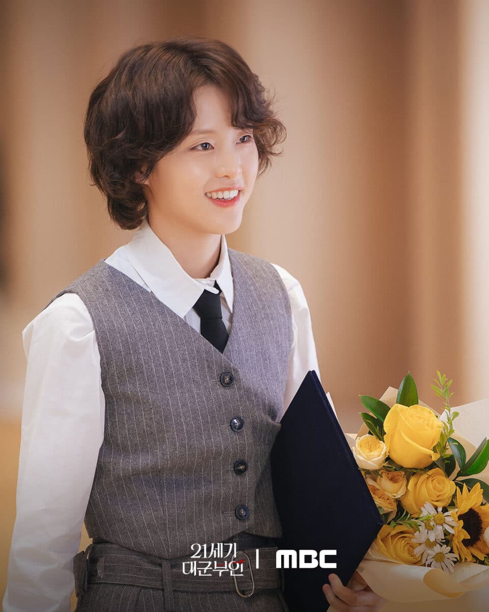 perfect-crown-lee-yeon2
