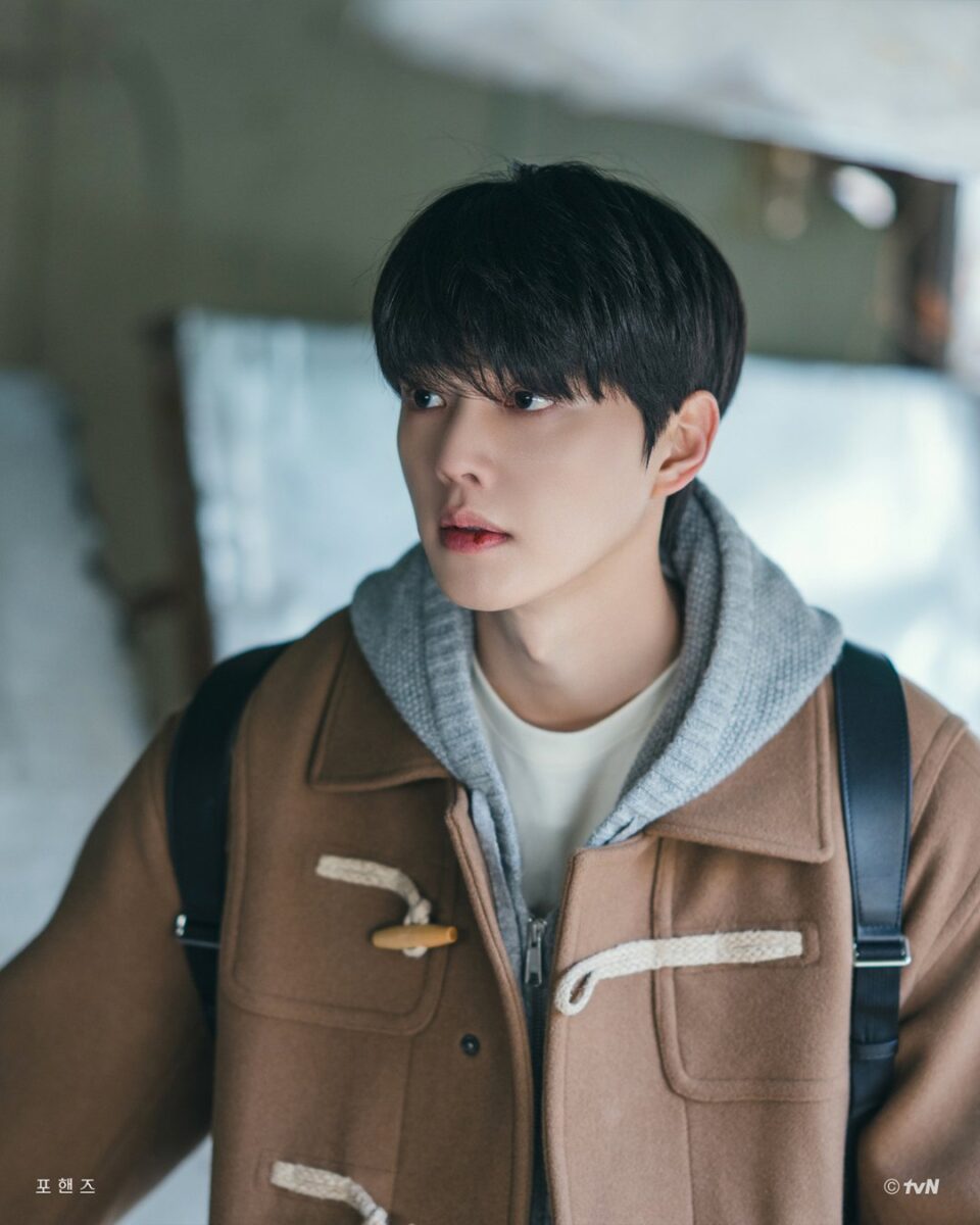 song-kang-four-hands1