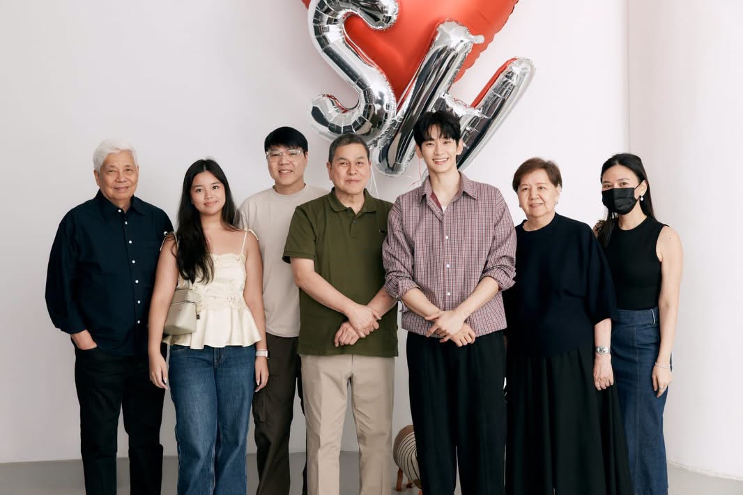 kim-soo-hyun-back-2026