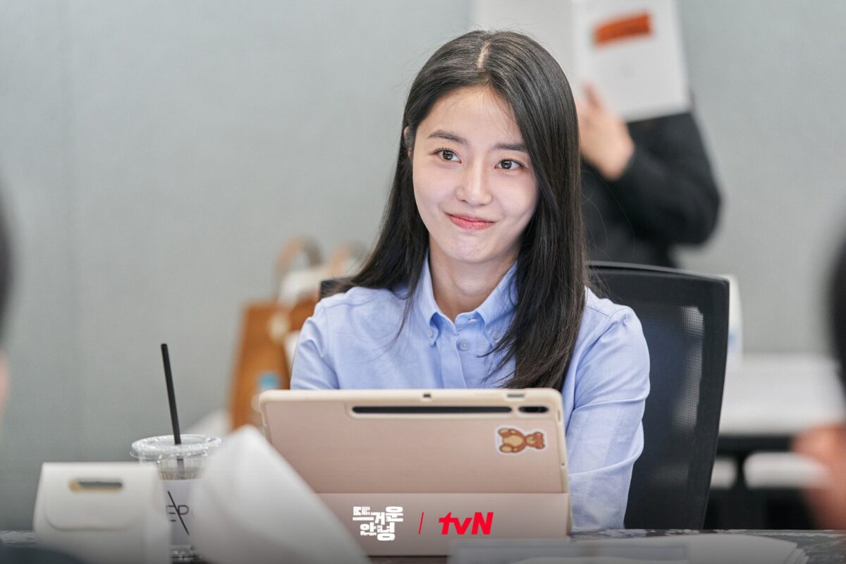 happy-anding-moon-hee