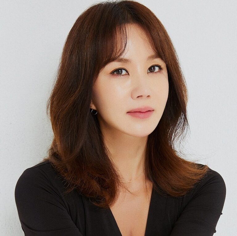 uhm-jung-hwa