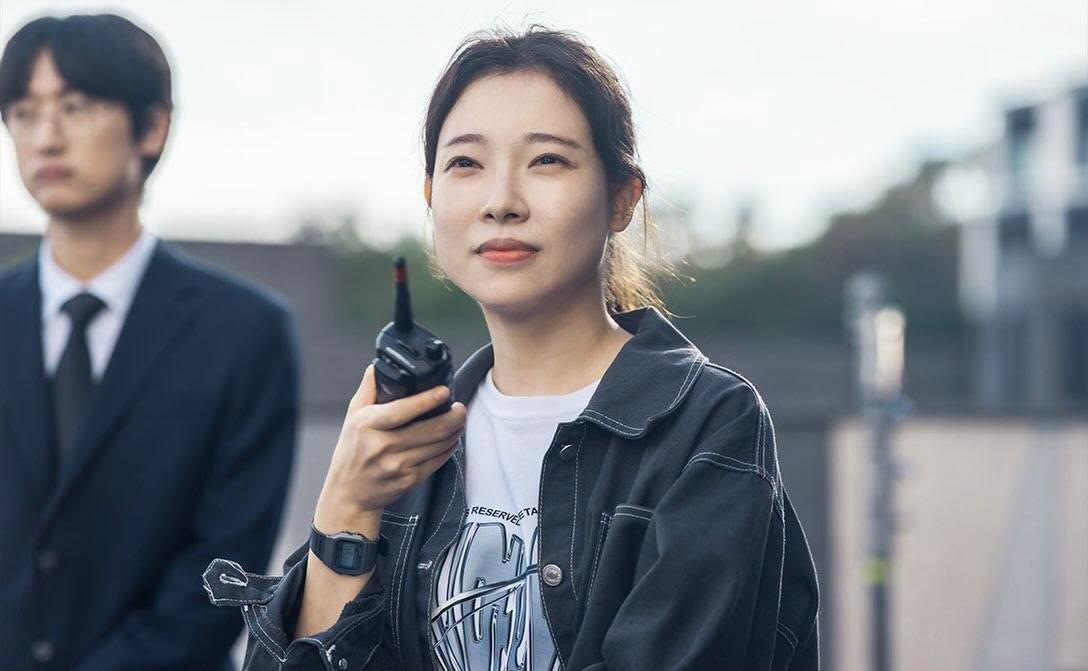 take-charge-of-my-heart-recharge-mon-coeur-stills11