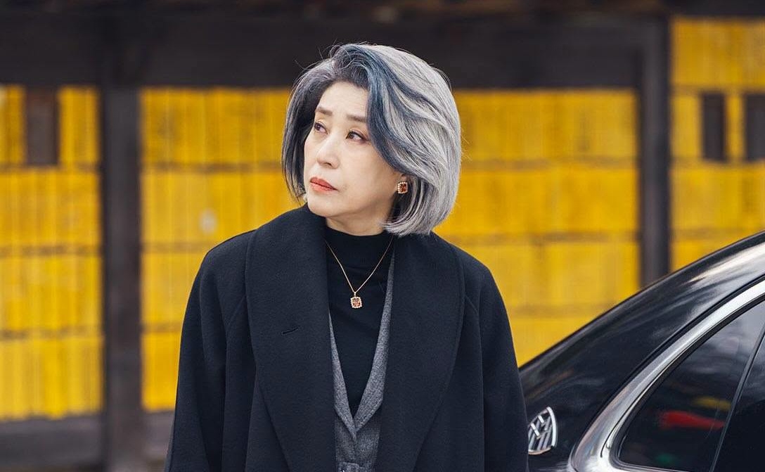take-charge-of-my-heart-recharge-mon-coeur-stills18