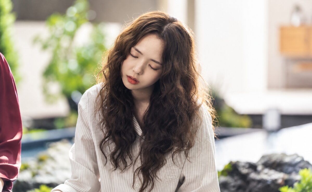 take-charge-of-my-heart-recharge-mon-coeur-stills25