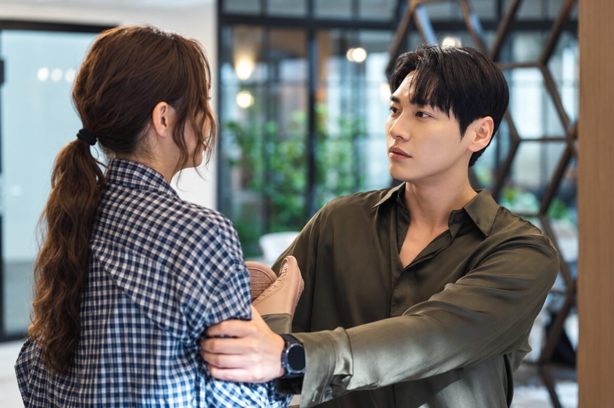 take-charge-of-my-heart-recharge-mon-coeur-stills8