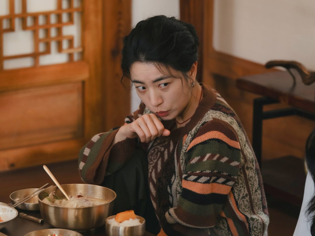 Make-Me-Tingle-jeong-in-ji