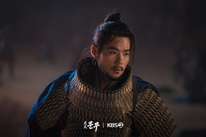 El-Gran-Rey-Munmu-Kim-Kang-Woo4