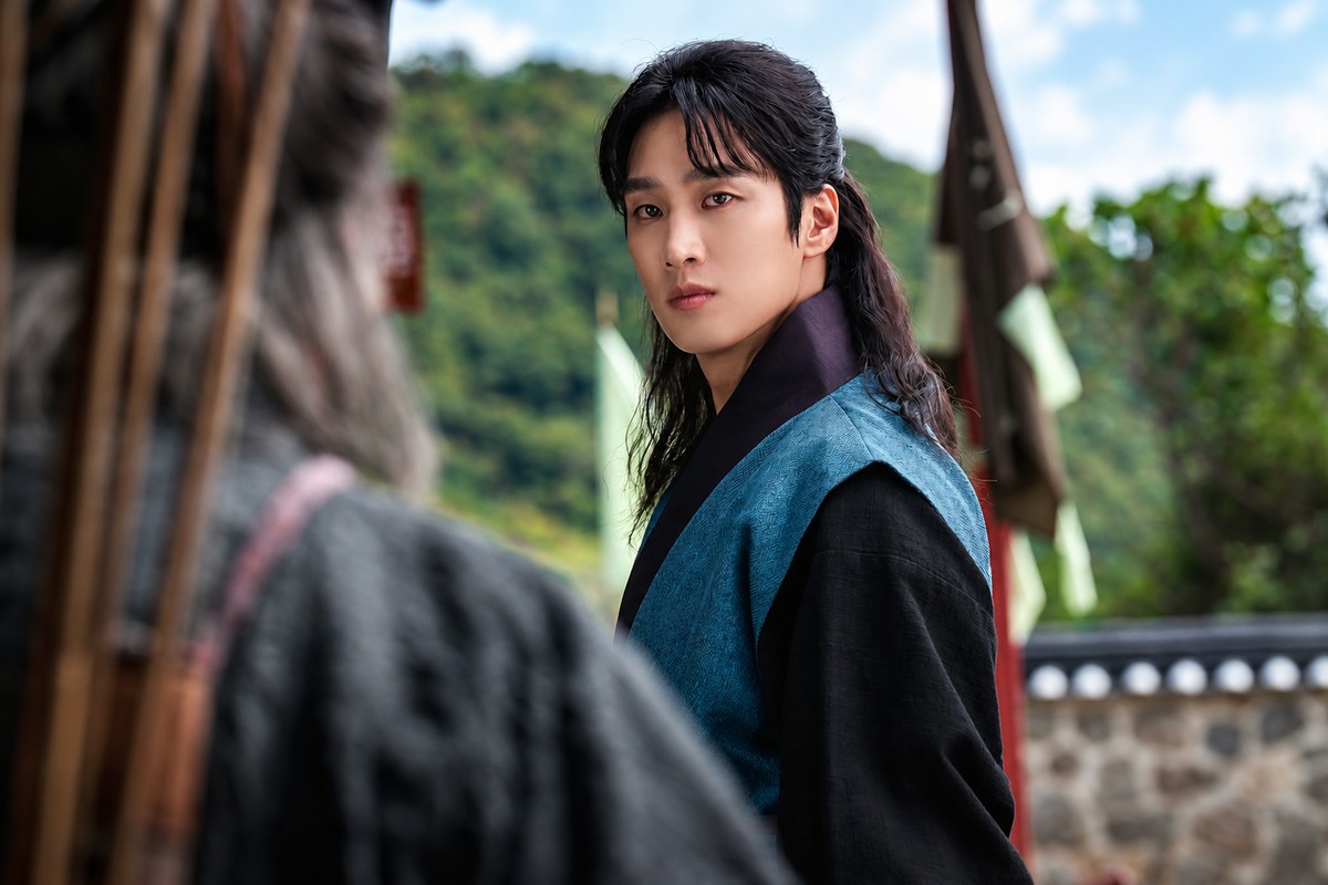 sacred-jewel-ahn-bo-hyun